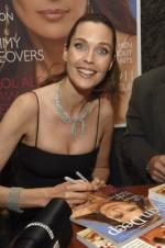 Кэрол Олт: 266x400 / 27 Кб