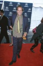 Петер Стормаре: 263x400 / 19 Кб