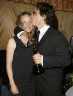 Элизабет Шу: 307x400 / 25 Кб