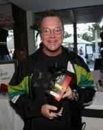 Том Арнольд: 318x400 / 28 Кб