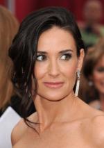Деми Мур: 423x600 / 39 Кб