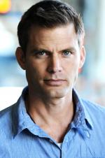 Каспер Ван Дин: 1364x2048 / 389 Кб