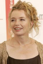 Карен Янг: 267x400 / 25 Кб