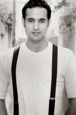 Николас Браун: 1361x2048 / 278 Кб