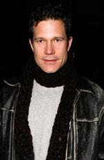 Дилан Уолш: 261x400 / 23 Кб