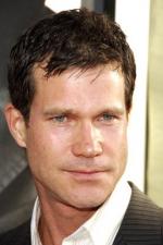 Дилан Уолш: 267x400 / 25 Кб