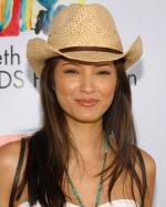 Келли Ху: 321x400 / 30 Кб