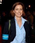 Теа Леони: 328x400 / 22 Кб