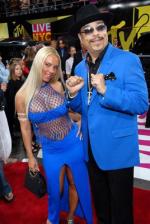 Айс-Ти: 268x400 / 33 Кб