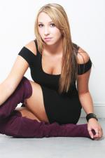 Эшли Эднер: 400x600 / 34 Кб