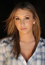 Эшли Эднер: 1447x2048 / 432 Кб