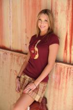 Эшли Эднер: 1361x2048 / 373 Кб