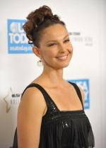 Эшли Джадд: 288x400 / 18 Кб