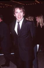 Итан Хоук: 262x400 / 13 Кб