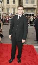 Хоакин Феникс: 237x400 / 24 Кб