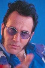 Jon Jacobs: 450x675 / 56 Кб