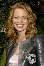 Джери Райан: 266x400 / 32 Кб