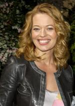 Джери Райан: 285x400 / 31 Кб