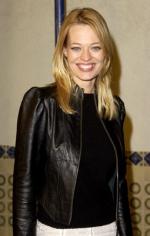 Джери Райан: 255x400 / 21 Кб