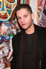 Daniel Louis Rivas: 434x650 / 70 Кб