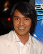 Стивен Чоу: 316x400 / 25 Кб