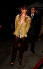 Лара Флинн Бойл: 250x400 / 16 Кб