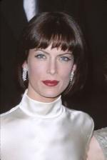 Лара Флинн Бойл: 268x400 / 15 Кб