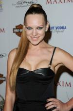 Наташа Алам: 263x400 / 20 Кб