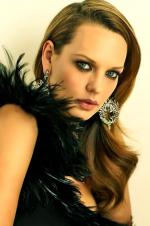 Наташа Алам: 533x800 / 70 Кб