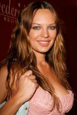 Наташа Алам: 267x400 / 28 Кб