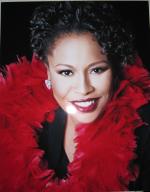 Дженифер Льюис: 1603x2048 / 317 Кб