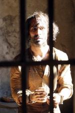 Нестор Карбонелл: 427x640 / 49 Кб