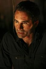 Нестор Карбонелл: 427x640 / 28 Кб