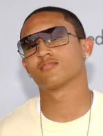 Таж Моури: 305x400 / 19 Кб