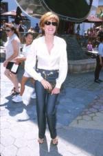 Рене Руссо: 266x400 / 27 Кб