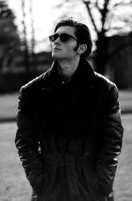 Виталий Версаче: 350x528 / 31 Кб