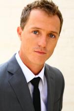 Brett Hicks-Maitland: 1365x2048 / 355 Кб