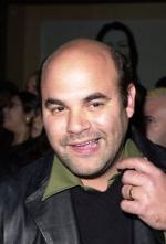 Иэн Гомес: 272x400 / 20 Кб