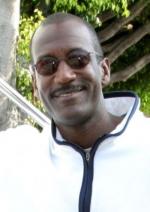 Найджел Мигель: 350x494 / 29 Кб