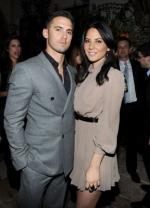 Майло Вентимилья: 289x400 / 25 Кб