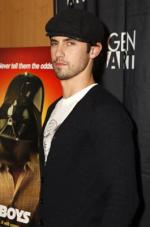 Майло Вентимилья: 265x400 / 20 Кб