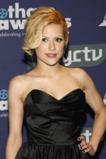 Бриттани Мерфи: 267x400 / 24 Кб