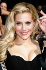 Бриттани Мерфи: 266x400 / 27 Кб