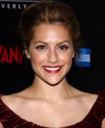 Бриттани Мерфи: 329x400 / 24 Кб