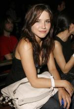 София Буш: 271x400 / 26 Кб