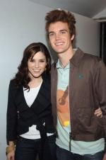 София Буш: 266x400 / 22 Кб