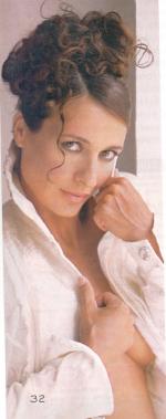 Paulina Gálvez: 591x1492 / 258 Кб