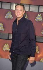 Мэттью Лиллард: 247x400 / 20 Кб