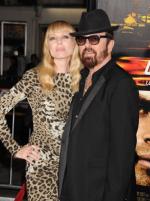 Дэвид Э. Стюарт: 299x400 / 31 Кб