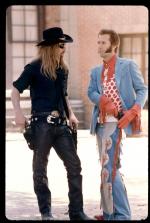 Гордон Майклс: 1379x2048 / 341 Кб